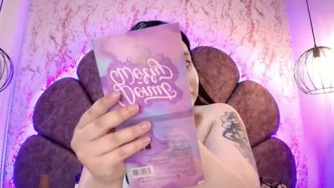   online show from November 23, 7:24 pm