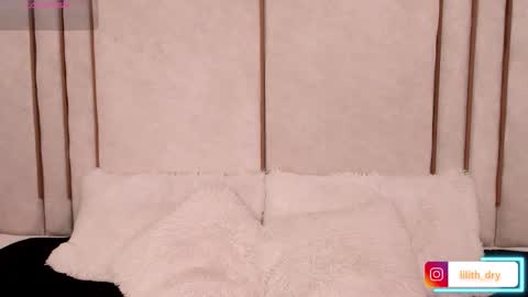 Snapshot of lilith_dry chatting on September 11, 2:28 pm lilith_dry online show from September 11, 2:28 pm