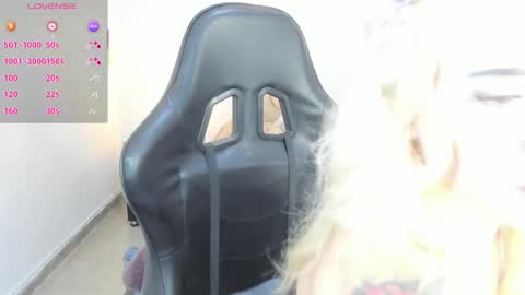 Snapshot of lilith_parker chatting on November 15, 10:26 pm Lilith Parker online show from November 15, 10:26 pm