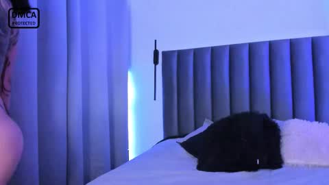 Snapshot of lilith_rosee chatting on November 12, 7:03 pm Lilith Rosee online show from November 12, 7:03 pm