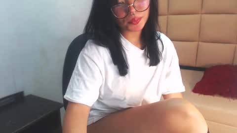 Snapshot of lilith_sexy19 chatting on October 1, 6:58 pm Lilith online show from October 1, 6:58 pm