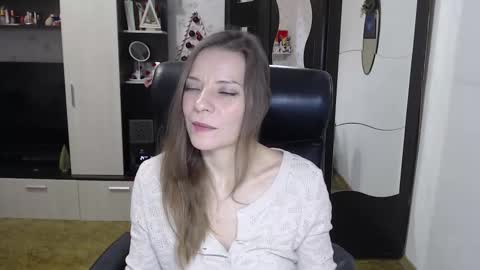 lilith small21 online show from January 11, 9:14 am