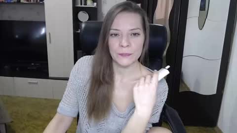 lilith small21 online show from February 1, 9:19 am