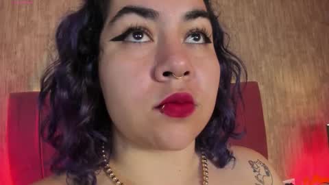 Snapshot of lilith_velvet chatting on February 26, 12:26 pm Lilith online show from February 26, 12:26 pm