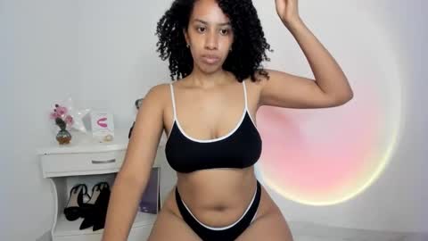 Alejandra  online show from April 12, 4:28 am