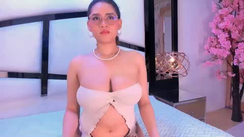 Snapshot of lilithadams11 chatting on September 23, 1:25 pm online show from September 23, 1:25 pm