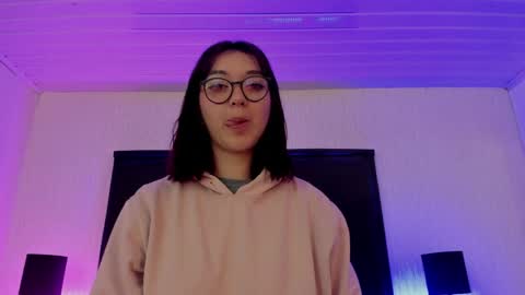 LilithBluum  online show from April 5, 11:29 am