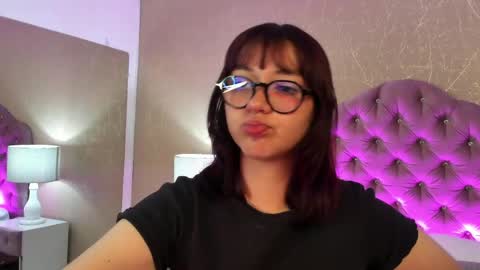 LilithBluum  online show from April 17, 11:46 am