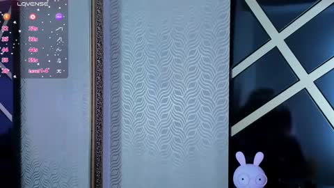 Snapshot of lilithcary chatting on December 16, 12:15 am Lilith online show from December 16, 12:15 am