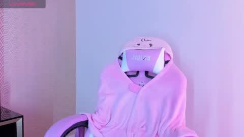 Snapshot of lilithcary chatting on February 1, 11:27 pm Lilith online show from February 1, 11:27 pm