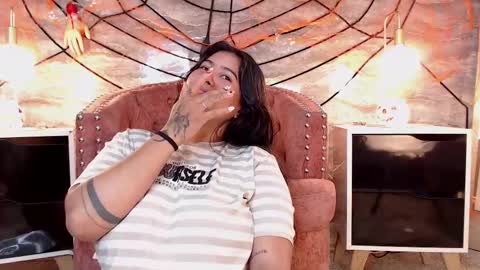 lilithcb_ online show from October 21, 9:59 pm