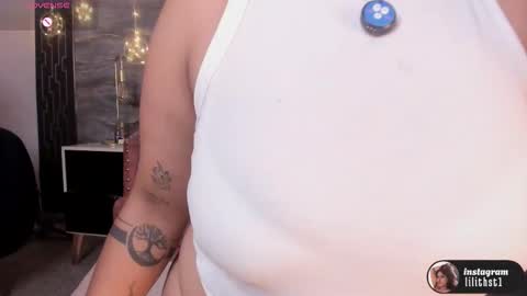 Snapshot of lilithcb_ chatting on January 6, 7:06 pm lilithcb_ online show from January 6, 7:06 pm