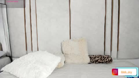 Lilith online show from April 13, 11:21 pm