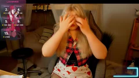 LilithNelson online show from November 10, 8:35 am