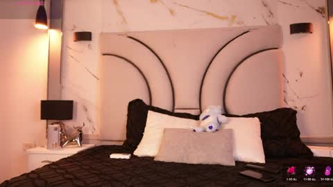 lilithnyx_x online show from April 4, 11:24 pm