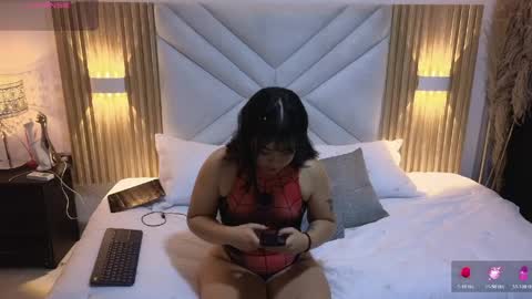 lilithnyx_x online show from April 7, 11:59 pm