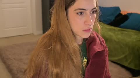 L online show from February 8, 1:54 am