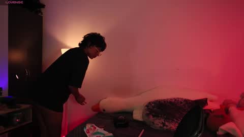 Snapshot of lilithrose_2 chatting on September 26, 5:11 am lilithrose_2 online show from September 26, 5:11 am