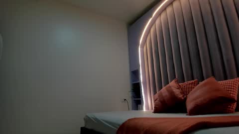 lilithsmith__ online show from September 26, 11:36 am