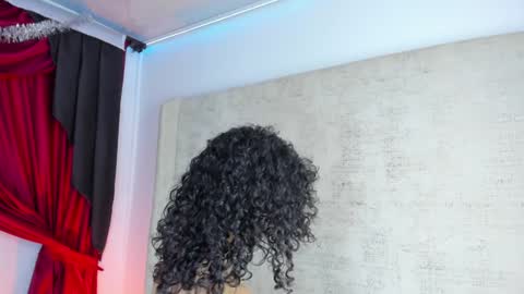 Snapshot of lilithsteinberg chatting on December 20, 6:56 pm jessi 3 online show from December 20, 6:56 pm