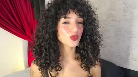 Snapshot of lilithsteinberg chatting on September 12, 7:25 pm jessi 3 online show from September 12, 7:25 pm