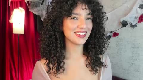 Snapshot of lilithsteinberg chatting on October 27, 8:35 pm jessi 3 online show from October 27, 8:35 pm