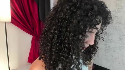 Snapshot of lilithsteinberg chatting on November 28, 7:38 pm jessi 3 online show from November 28, 7:38 pm