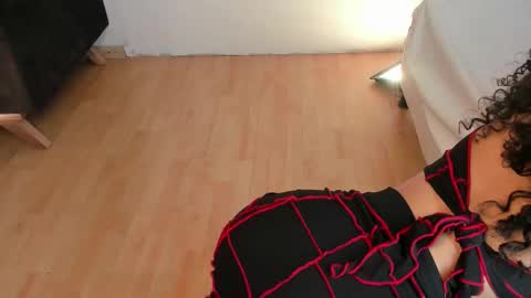 Snapshot of lilithsteinberg chatting on November 29, 7:28 pm jessi 3 online show from November 29, 7:28 pm