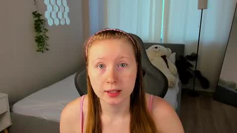Snapshot of lilitiny chatting on August 9, 3:19 am Lili Tiny GMT2 3-10AM MonTueWedThuSat online show from August 9, 3:19 am