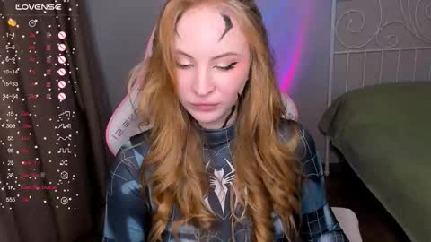 Snapshot of lilkitty_melanie chatting on October 31, 8:54 pm Melanie online show from October 31, 8:54 pm