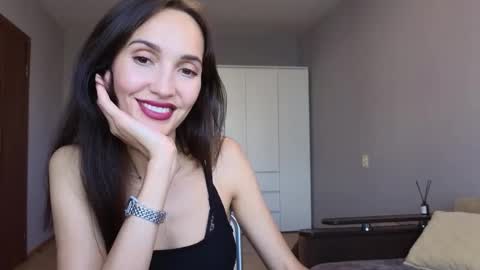 Snapshot of lillian_clark7 chatting on September 22, 11:01 am Lillian online show from September 22, 11:01 am