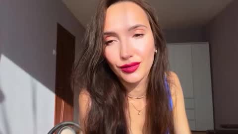 Snapshot of lillian_clark7 chatting on September 26, 4:27 am Lillian online show from September 26, 4:27 am