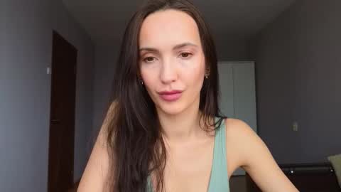 Lillian online show from February 5, 9:14 am