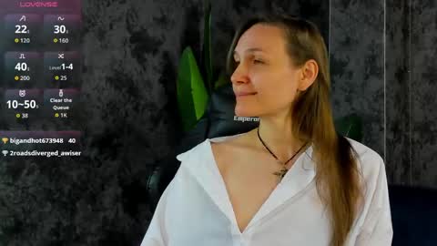 Snapshot of lillian_white1 chatting on May 15, 11:34 pm lillian_white1 online show from May 15, 11:34 pm