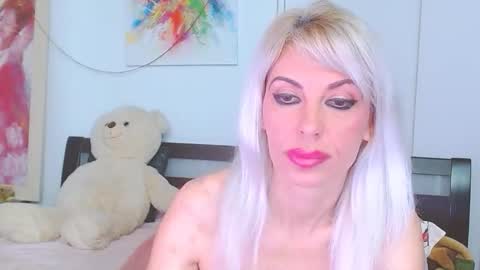 Lara online show from April 15, 1:34 am