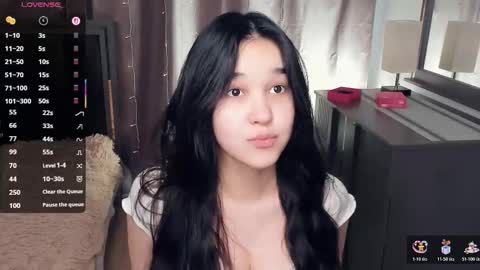 Celina Lillie online show from February 7, 10:52 am