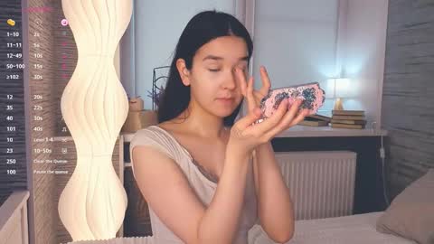 Celina Lillie online show from March 17, 10:29 am