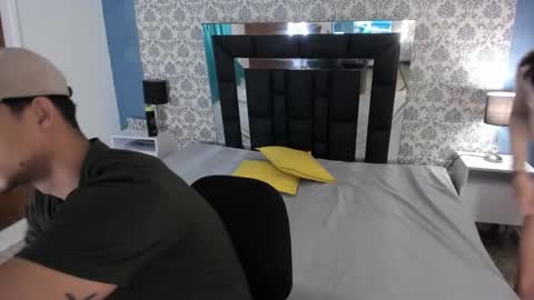 Snapshot of lillith_and_mike chatting on February 12, 6:08 am Lillith and Mike online show from February 12, 6:08 am