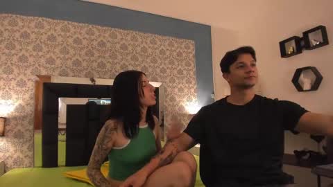 Snapshot of lillith_and_mike chatting on February 20, 6:06 am Lillith and Mike online show from February 20, 6:06 am