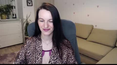 Snapshot of lilliyves chatting on July 19, 9:40 pm lilliyves online show from July 19, 9:40 pm