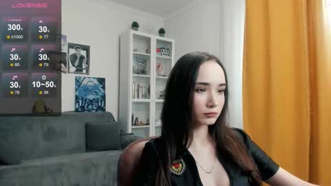 Snapshot of lillllos chatting on November 27, 4:47 am Lillllos online show from November 27, 4:47 am