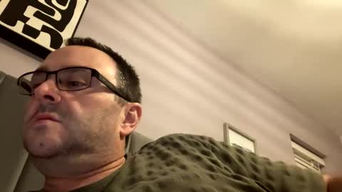 Snapshot of lills16 chatting on March 12, 8:37 pm lills16 online show from March 12, 8:37 pm