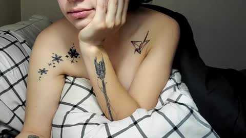 Lilly online show from December 16, 4:16 pm