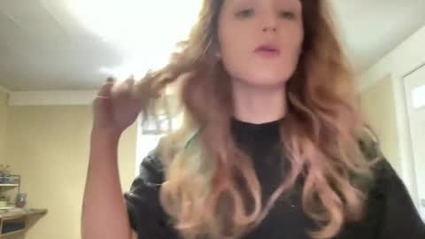 lilly_adams88 online show from July 18, 9:29 pm