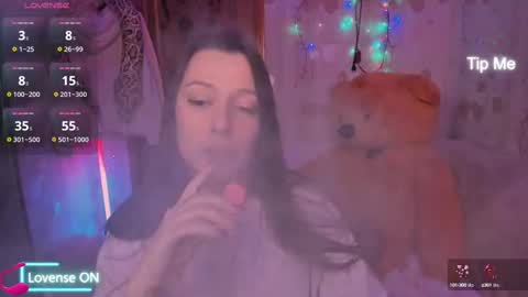 Snapshot of lilly_black888 chatting on February 9, 6:47 pm Lilly online show from February 9, 6:47 pm