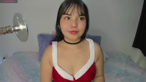 Snapshot of lilly_kinky chatting on December 25, 1:31 am Lilly online show from December 25, 1:31 am