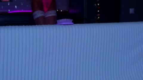 lilly_lux online show from May 20, 12:55 pm