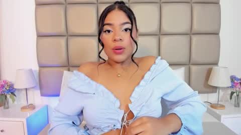 Lilly  online show from March 26, 3:23 am