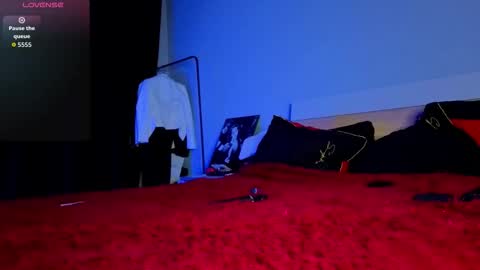 lillyerikson online show from February 5, 7:51 pm