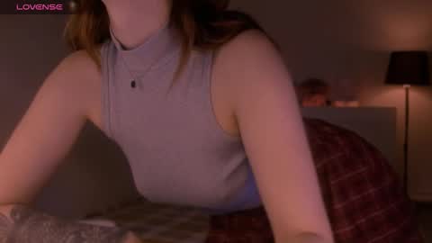 LillyFarey online show from September 21, 4:19 pm